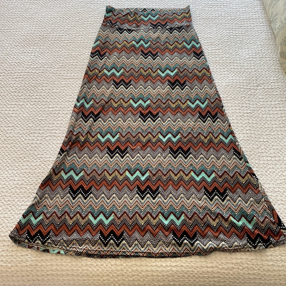 Hot Kiss Chevron Print Maxi Skirt